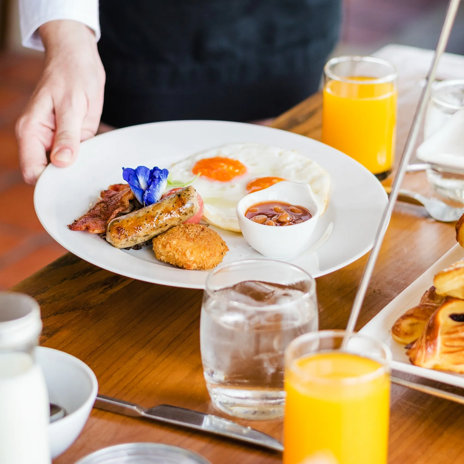 Breakfast & Brunch